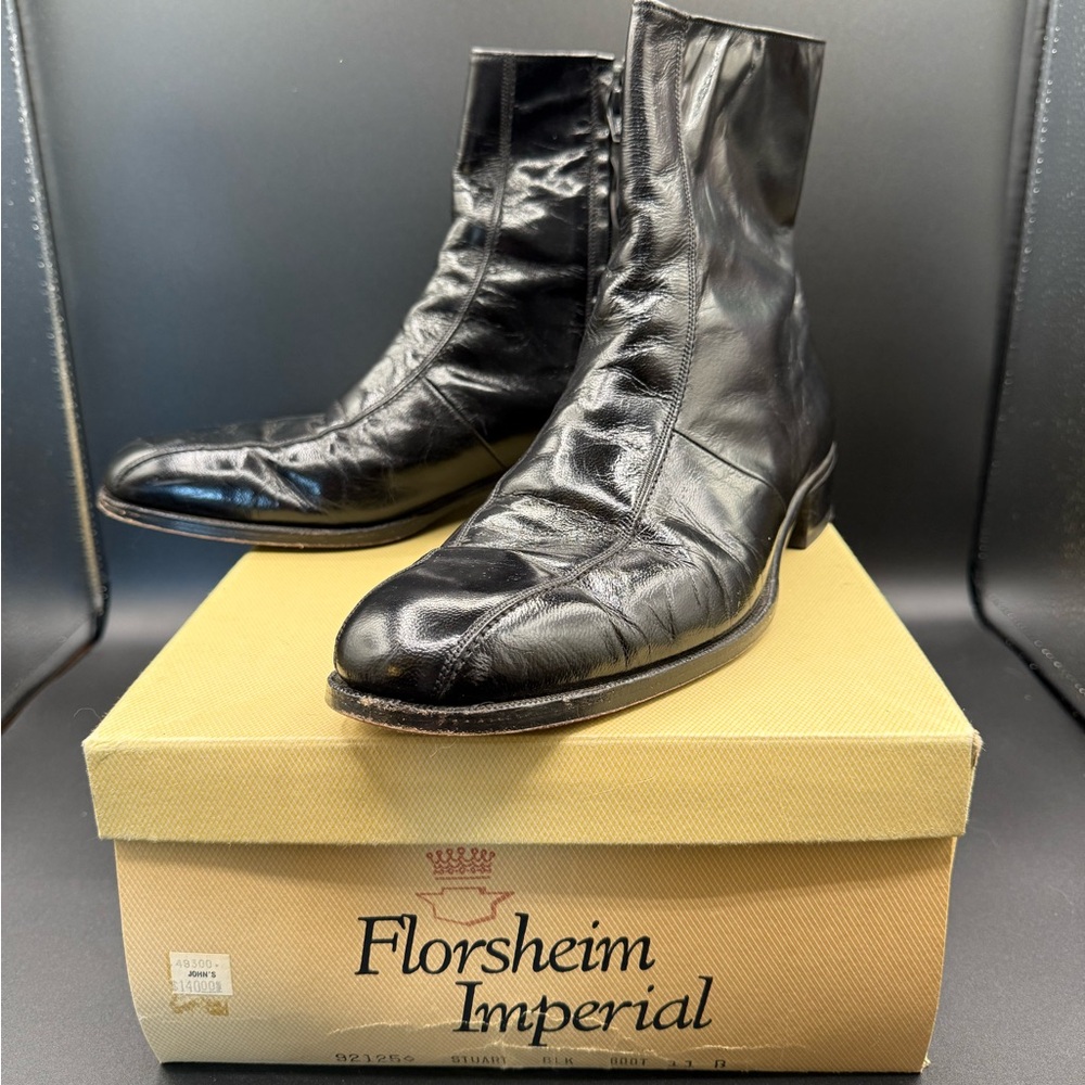 Florsheim Imperial, black all leather, Vintage 1970s black zipper ankle boot